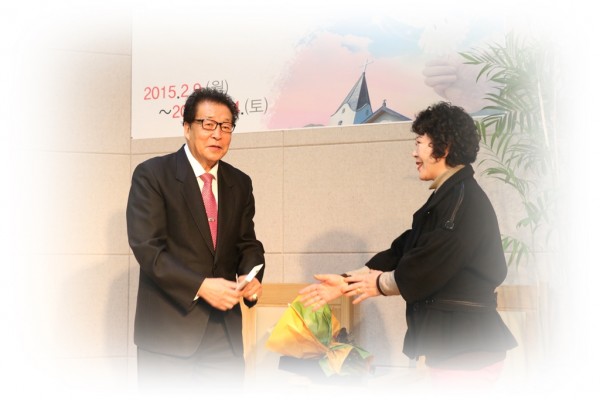 a1e7ea965eb6ee7657df5ffe9132e34f_1451225