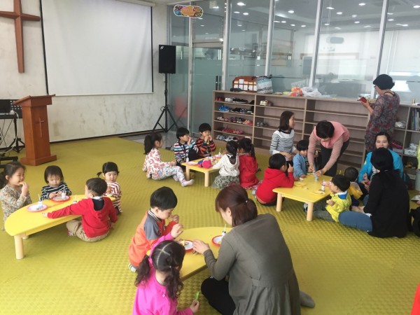 17fc78cfa41e4ea6eca40ff5f6841a27_1461030