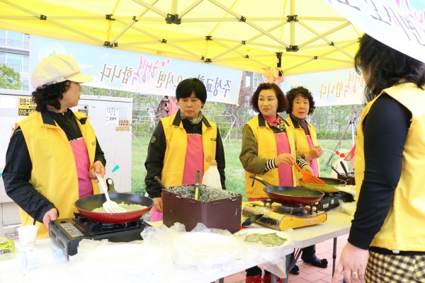 70366a65414f64d2584036d57d31278a_1461379